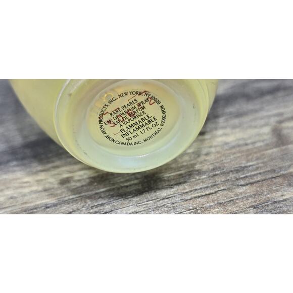 Vintage 2002 AVON Rare Pearls Perfume Spray 1.7 oz Discontinued Perfume 80%-75% - Picture 4 of 4